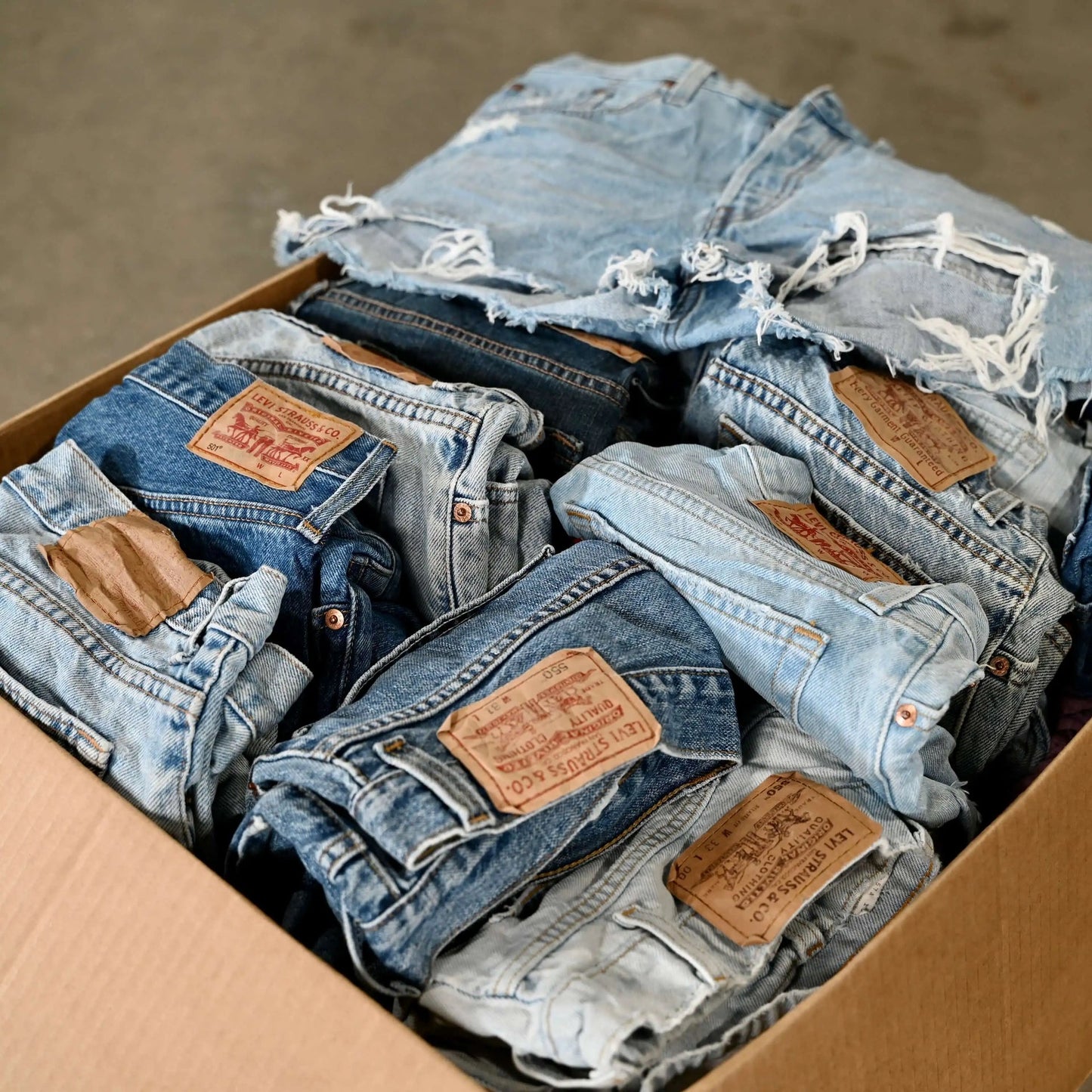 Wholesale Levis Cutoff Shorts