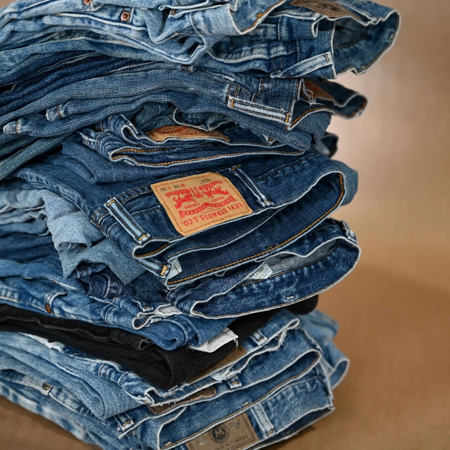 Wholesale Womens Levis Jeans