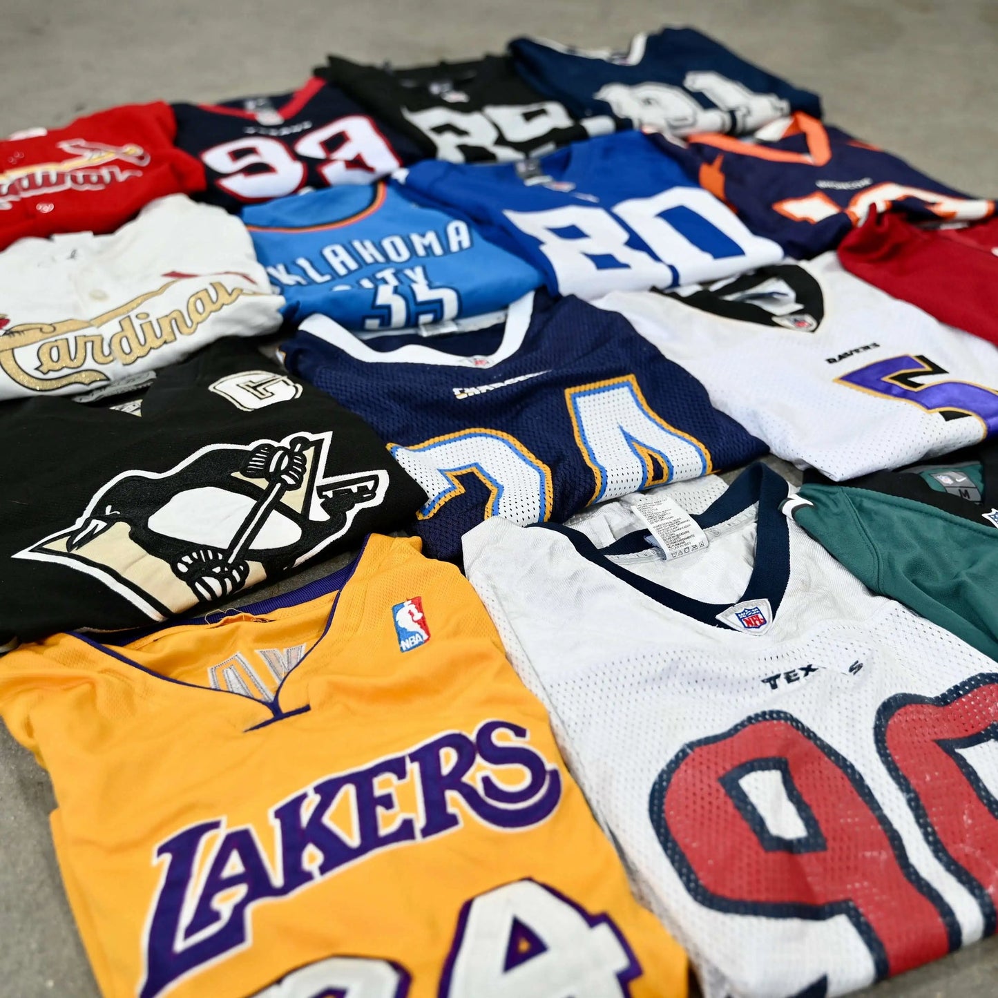 Wholesale Pro and College Sports Jerseys by LB
